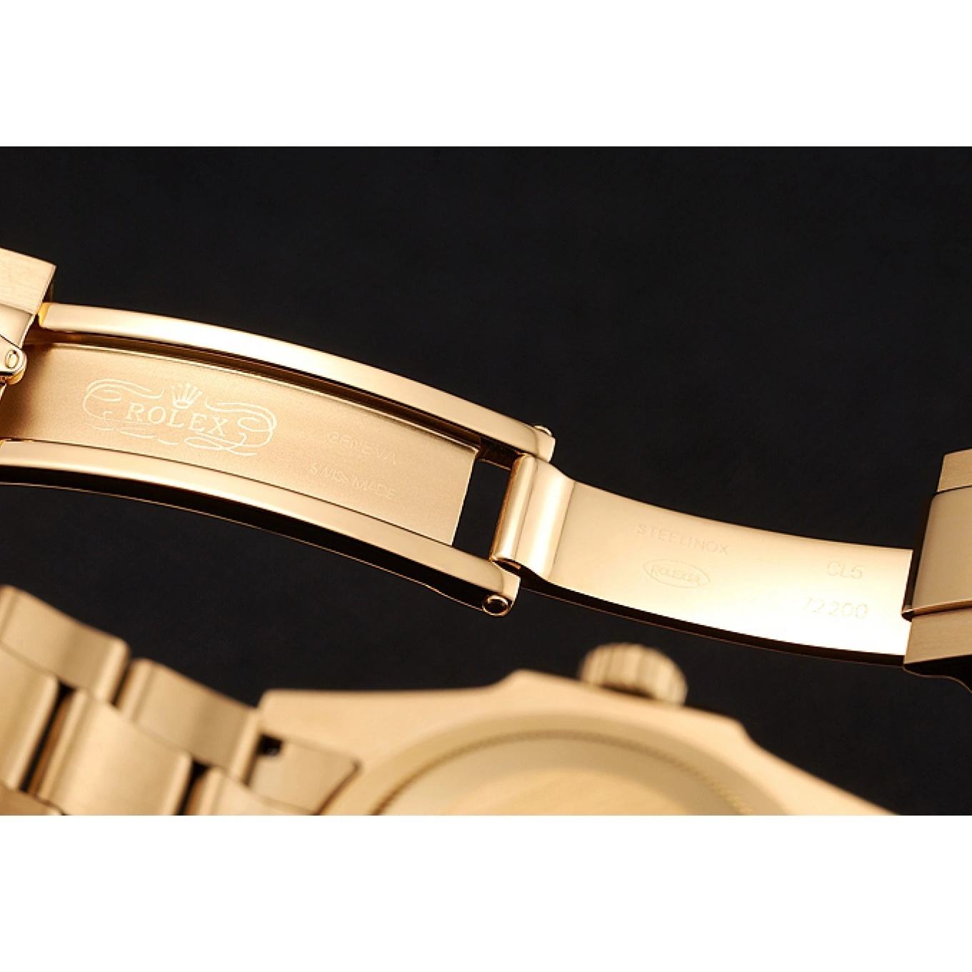 Aaa replica watch Rolex Stone 1453748 GMT II Case Swiss Set Gold Bezel Bracelet Green Dial And Master 0521